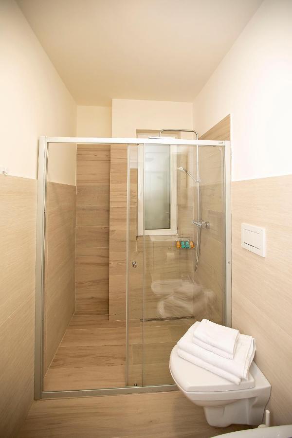 Covaciu Aparthotel Cluj-Napoca Ngoại thất bức ảnh