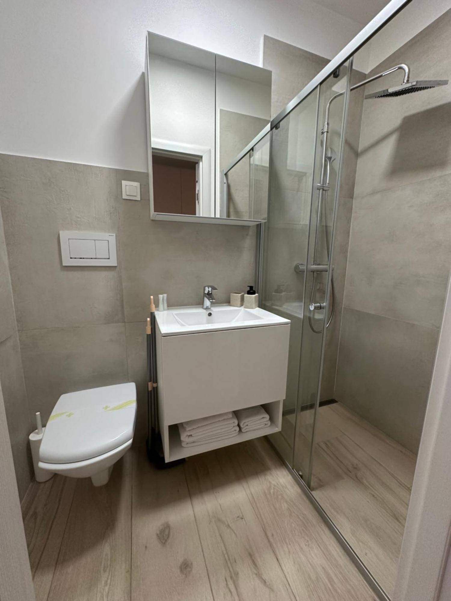 Covaciu Aparthotel Cluj-Napoca Ngoại thất bức ảnh